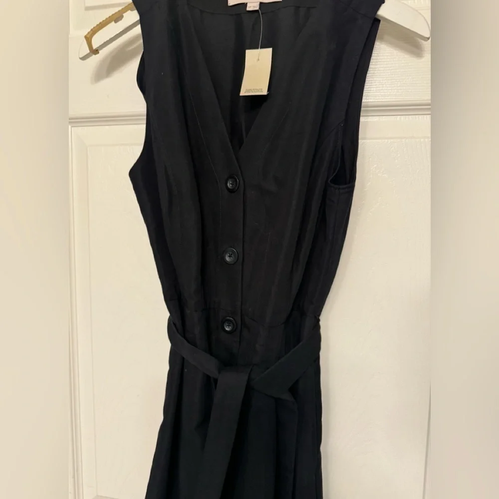New - LOFT PLEAT dress with pockets - Picture 3 of 7